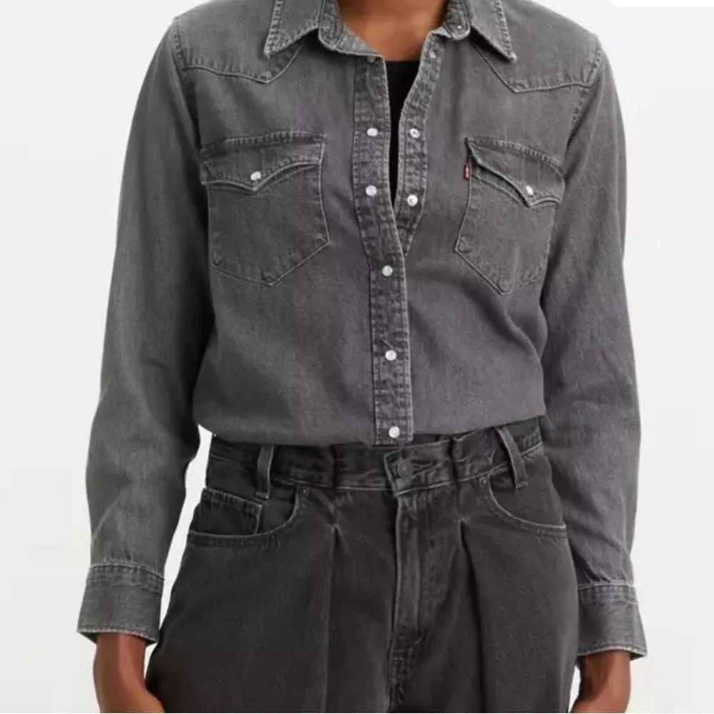 Levi's Denim Shirt Jacket Charcoal Western Shirt XL women’s - Picture 1 of 4